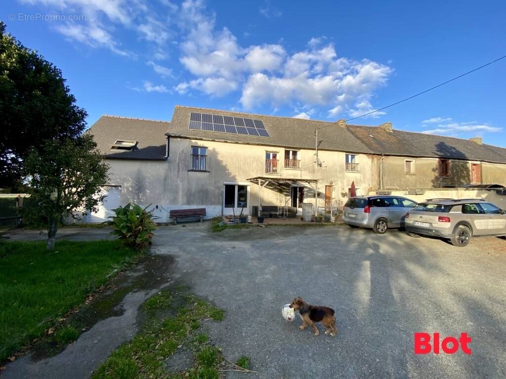 Maison à vendre, 167m², Saint-Méen-le-Grand