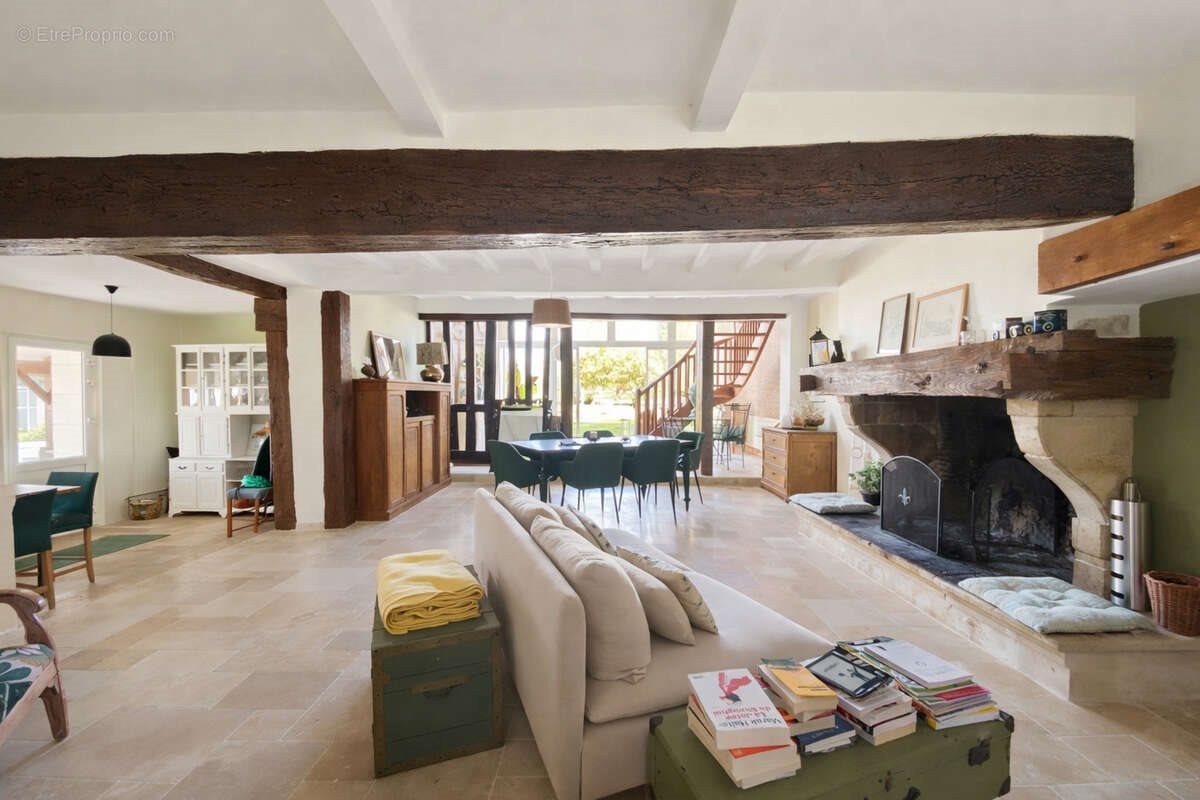 Maison à vendre, 222m², Bazas