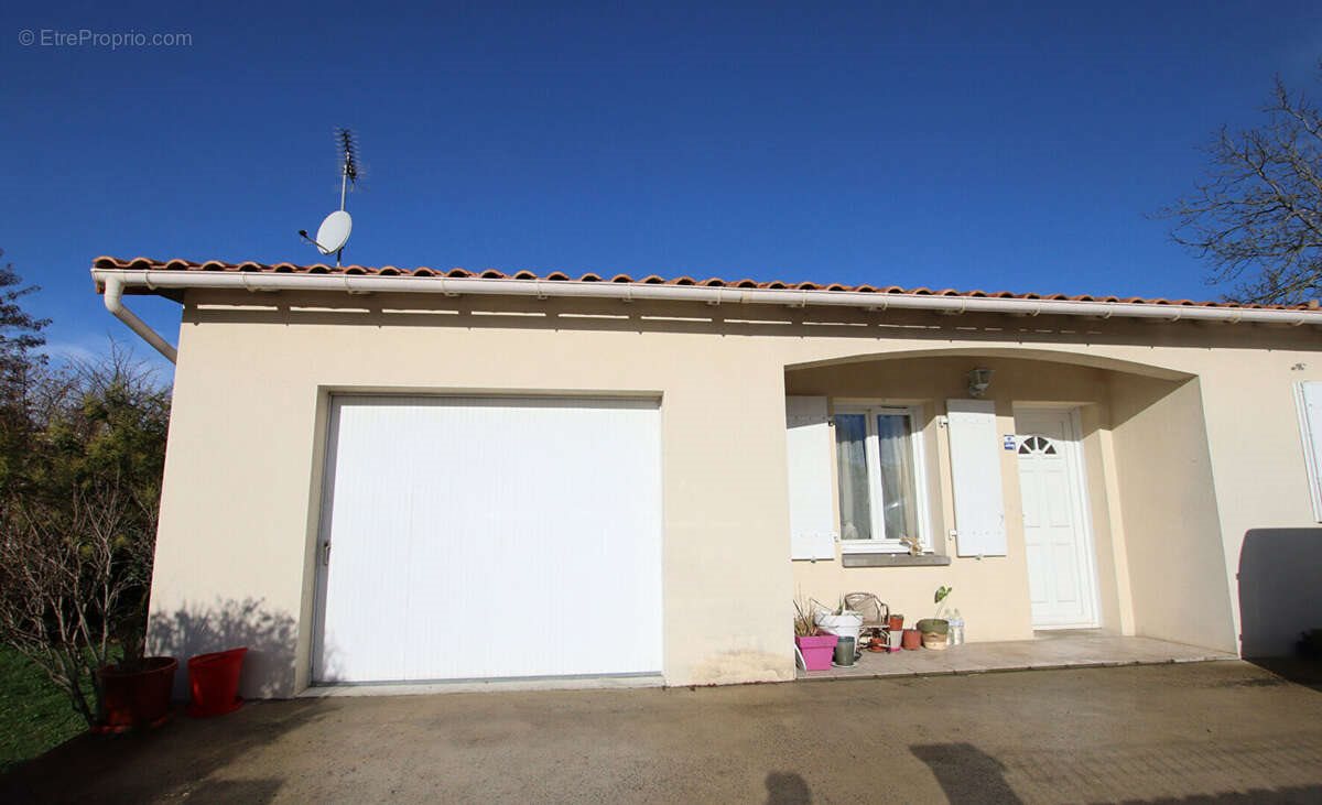 Maison à vendre, 88m², Aiffres