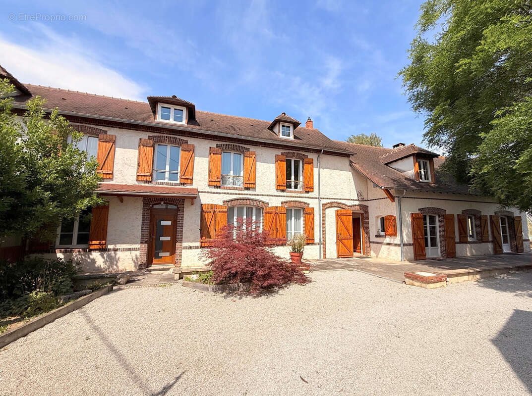 Maison à vendre, 300m², Boutigny-Prouais