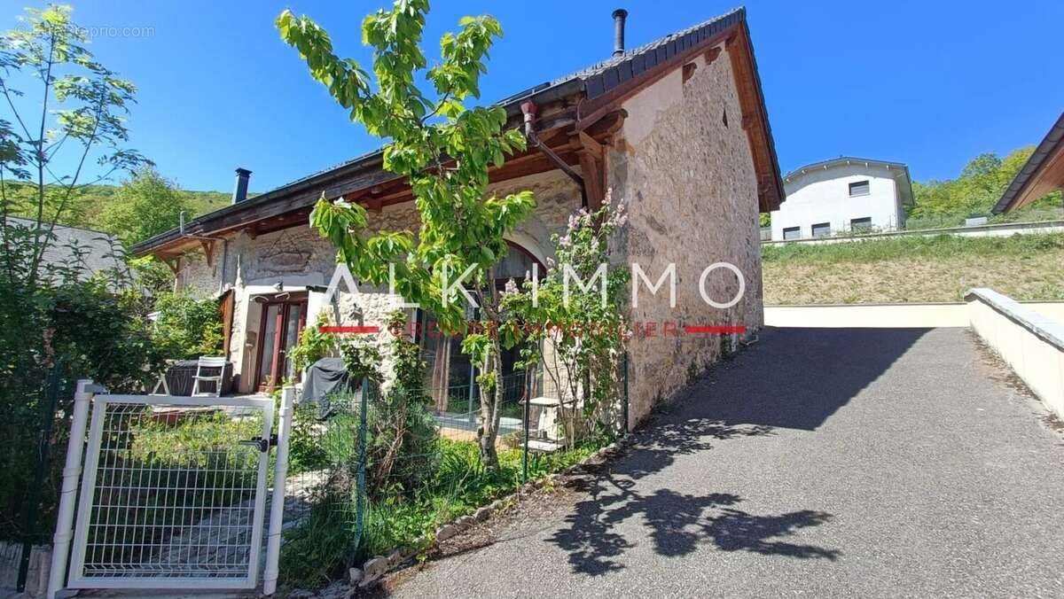 Maison à vendre, 85m², Contamine-Sarzin