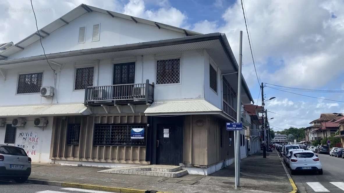 Appartement à vendre, 900m², Cayenne