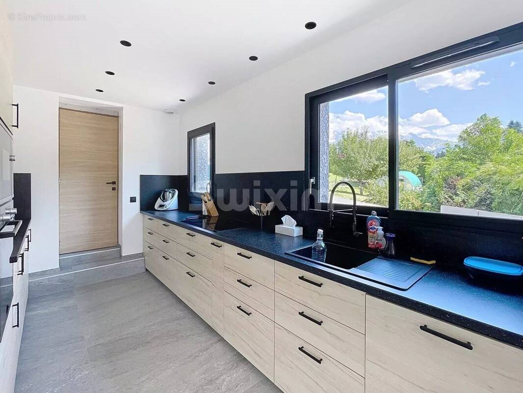Maison à vendre, 143m², Sallanches