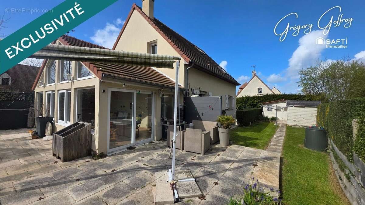 Maison à vendre, 143m², Grentheville