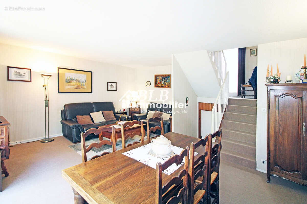 Maison à vendre, 114m², Montigny-le-Bretonneux