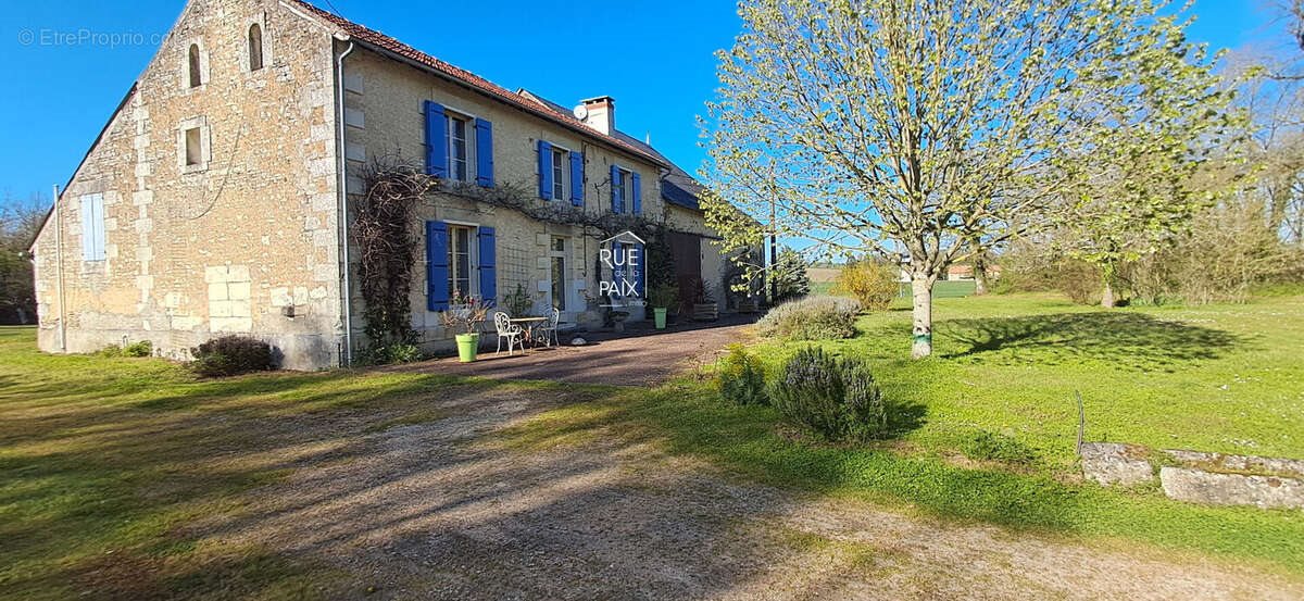 Maison à vendre, 187m², Doussay