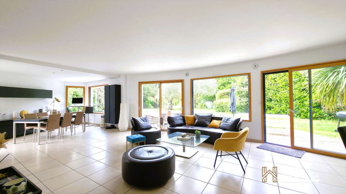 Maison à vendre, 217m², Bruz