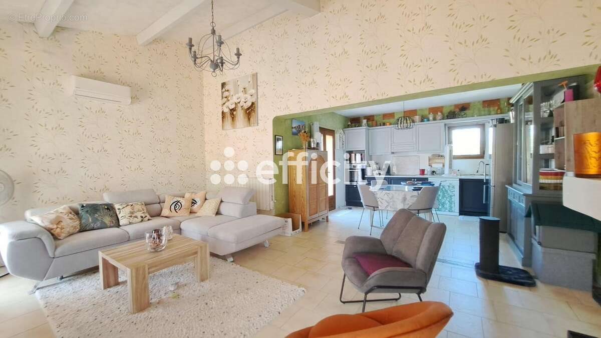 Maison à vendre, 117m², Aléria