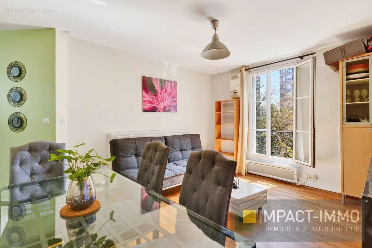 Appartement à vendre, 50m², Courbevoie