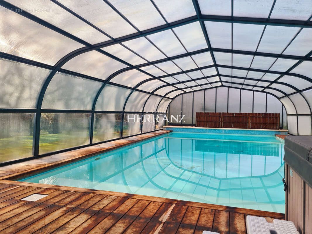 Maison à vendre, 291m², Puynormand