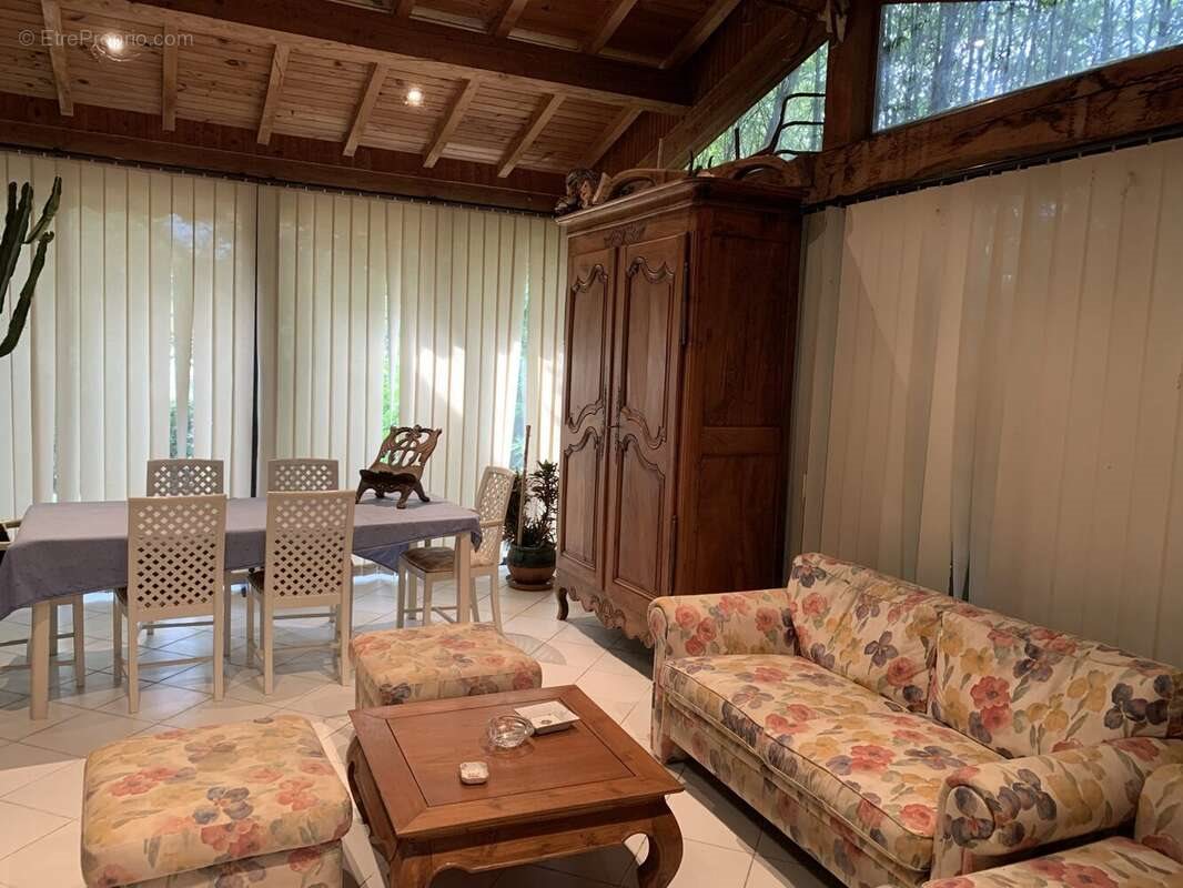 Maison à vendre, 185m², Auch