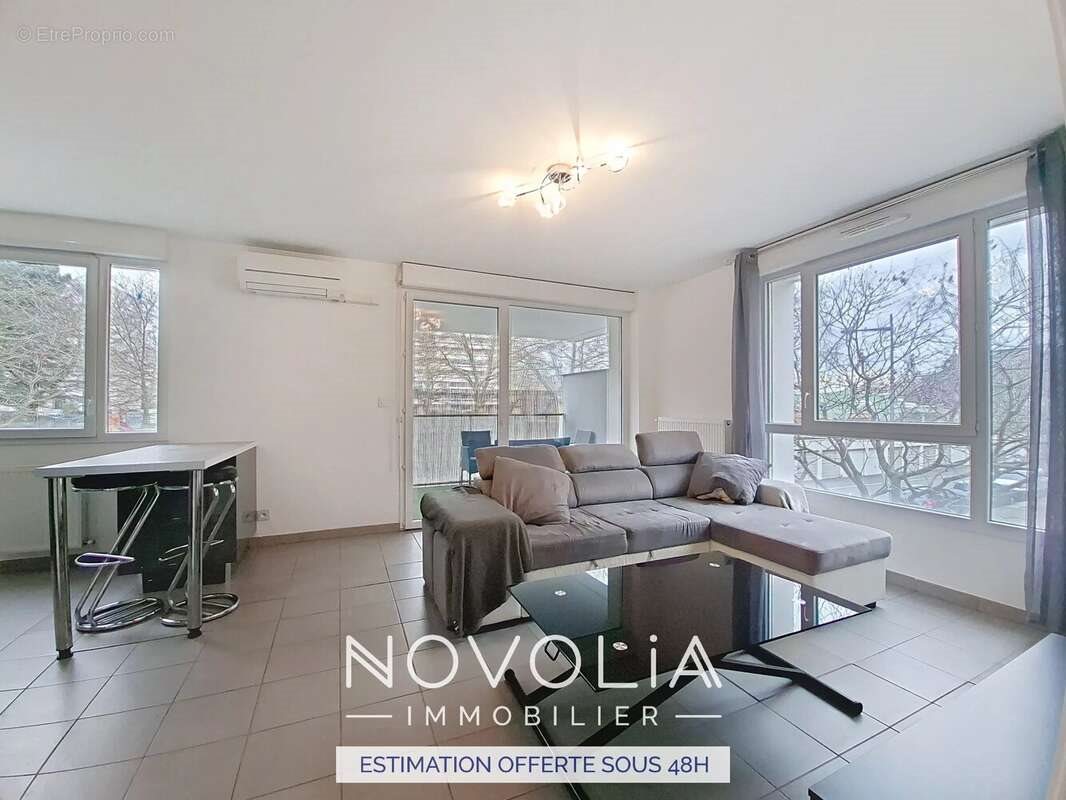 Appartement à vendre, 49m², Vénissieux