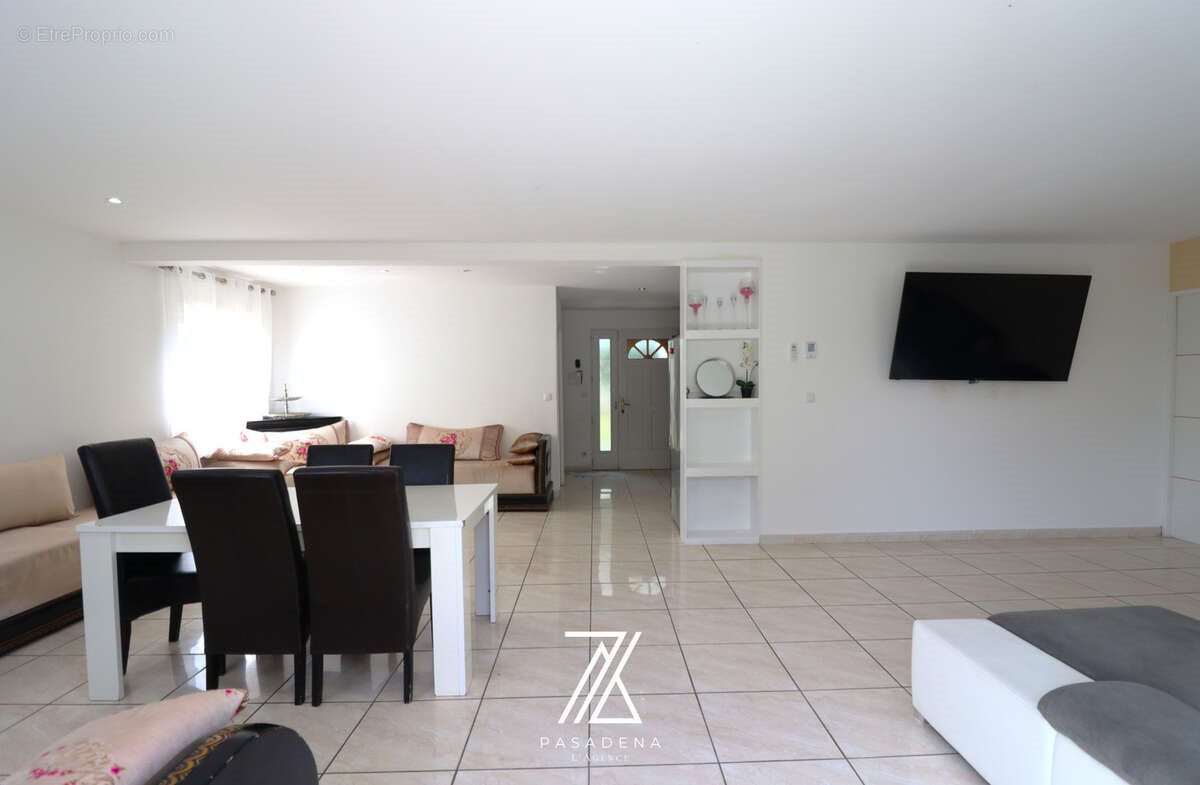 Maison à vendre, 156m², Frontignan