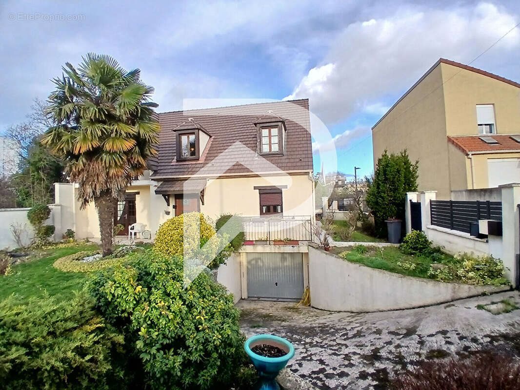 Maison à vendre, 136m², Argenteuil