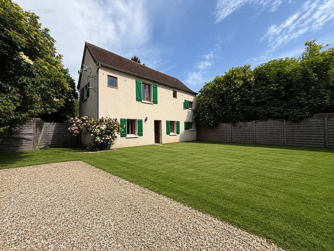 Maison à vendre, 83m², Jouy-sur-Eure