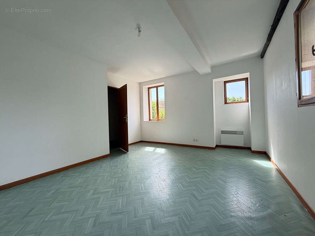 Maison à vendre, 83m², Jouy-sur-Eure