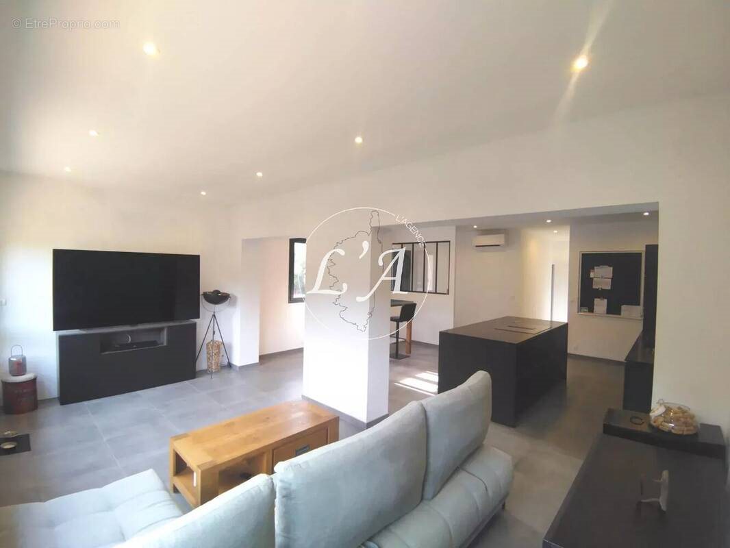 Appartement à vendre, 107m², Cauro
