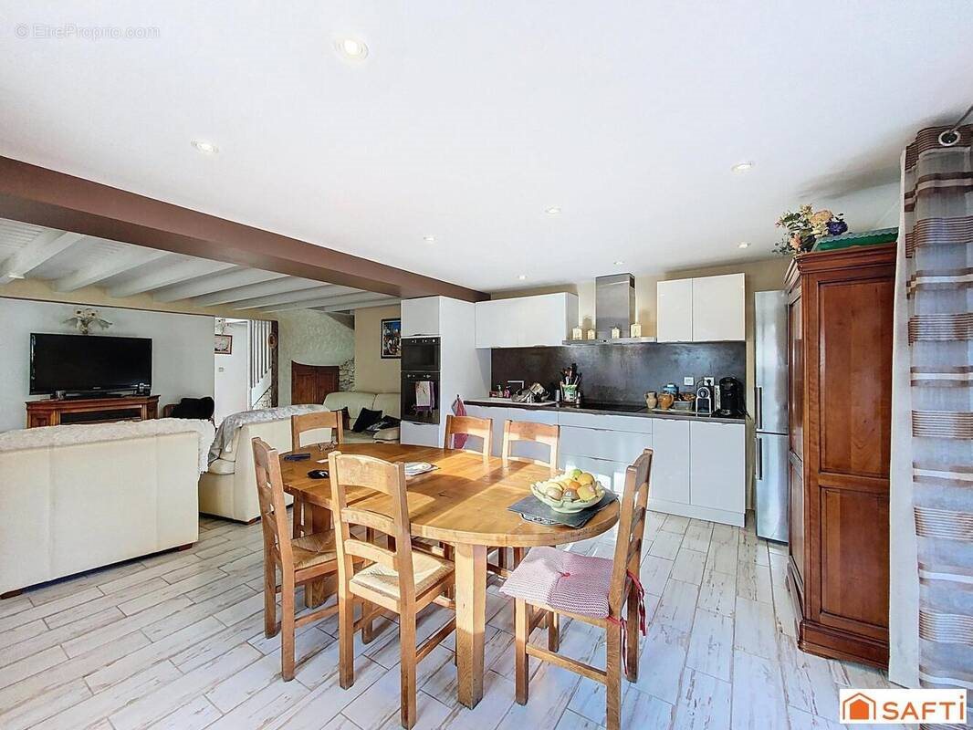 Maison à vendre, 112m², Corrençon-en-Vercors