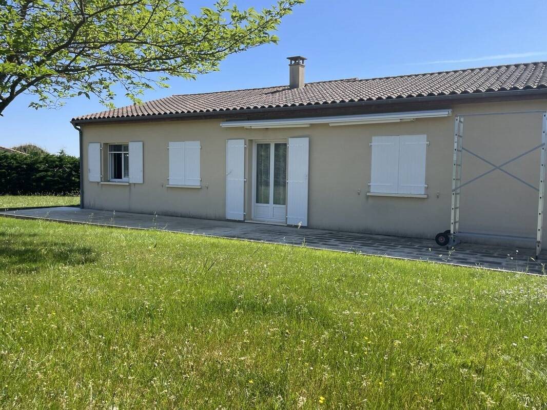 Maison à vendre, 92m², Tercé