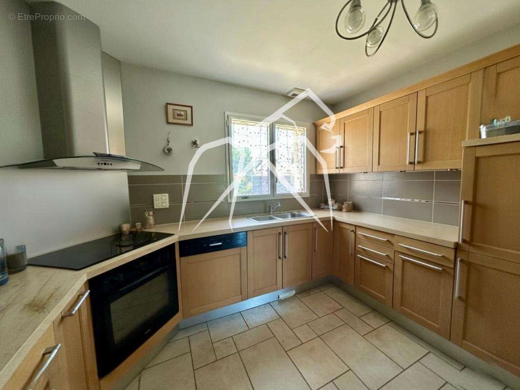 Maison à vendre, 145m², Saint-Etienne-du-Rouvray