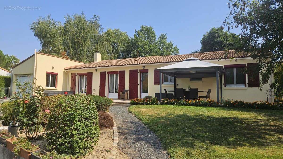 Maison à vendre, 118m², Saint-Julien-des-Landes