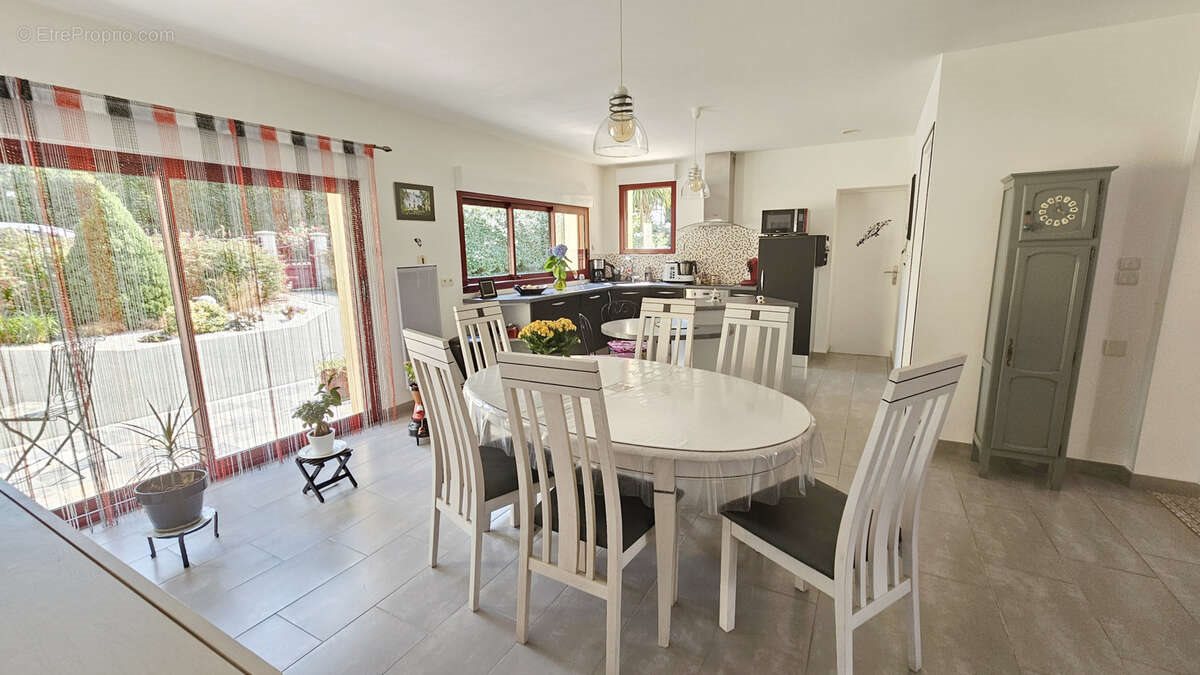 Maison à vendre, 118m², Saint-Julien-des-Landes