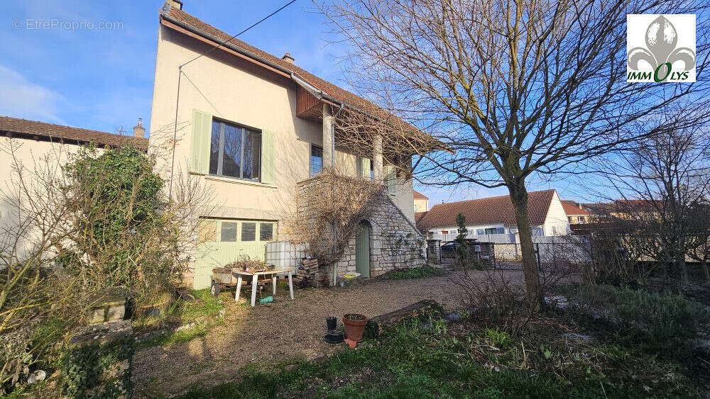 Maison à vendre, 170m², Nuits-Saint-Georges