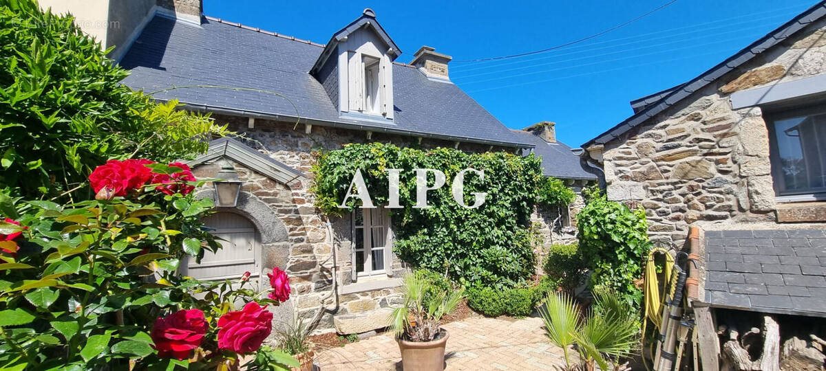 Maison à vendre, 107m², Etables-sur-Mer