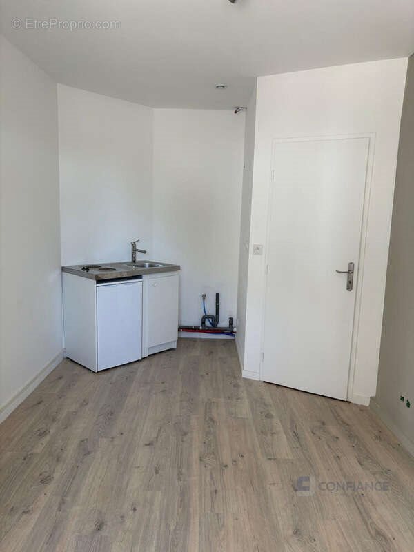Appartement à vendre, 15m², Vénissieux