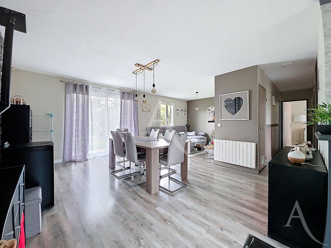 Maison à vendre, 81m², Rosny-sur-Seine