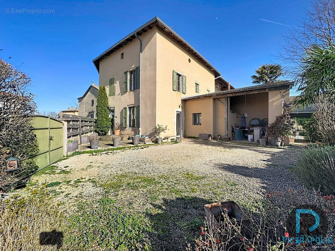 Maison à vendre, 123m², Saint-Etienne-sur-Chalaronne