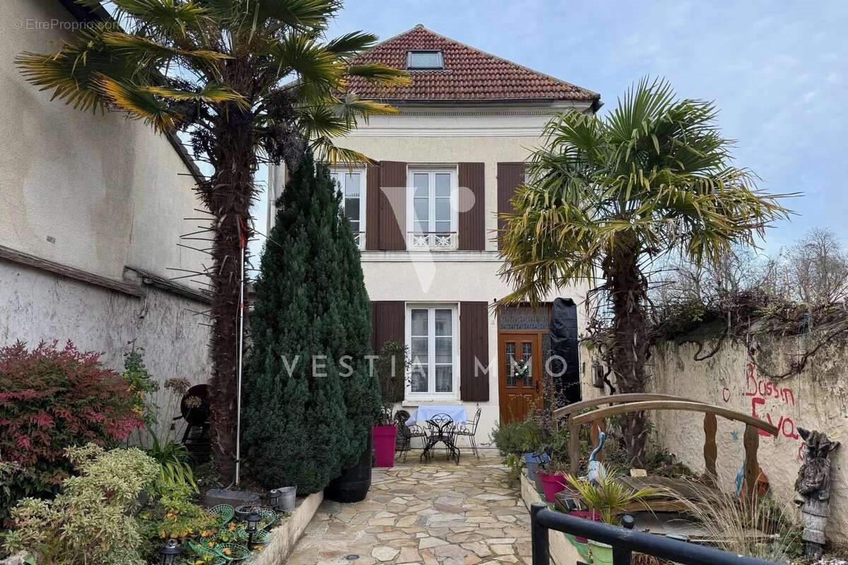 Maison à vendre, 198m², Saint-Arnoult-en-Yvelines
