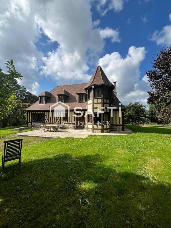 Maison à vendre, 159m², Quetteville