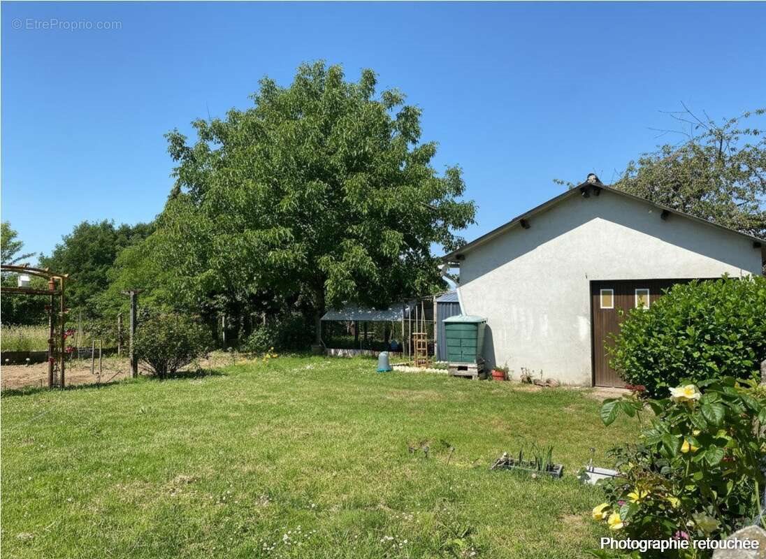 Maison à vendre, 150m², La Croisille-sur-Briance