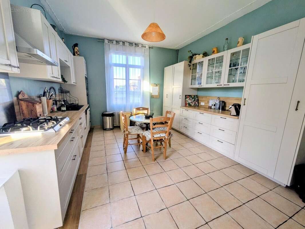 Maison à vendre, 199m², Sissy
