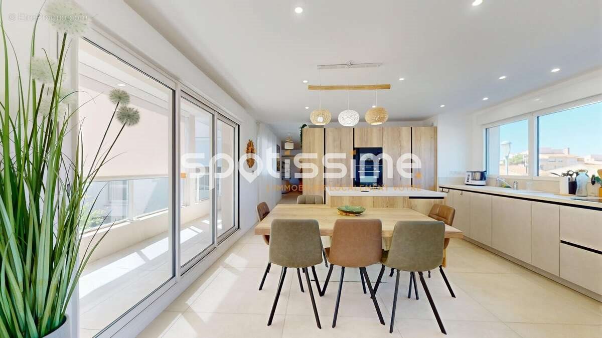 Appartement à vendre, 122m², Agde (Cap d'Agde)