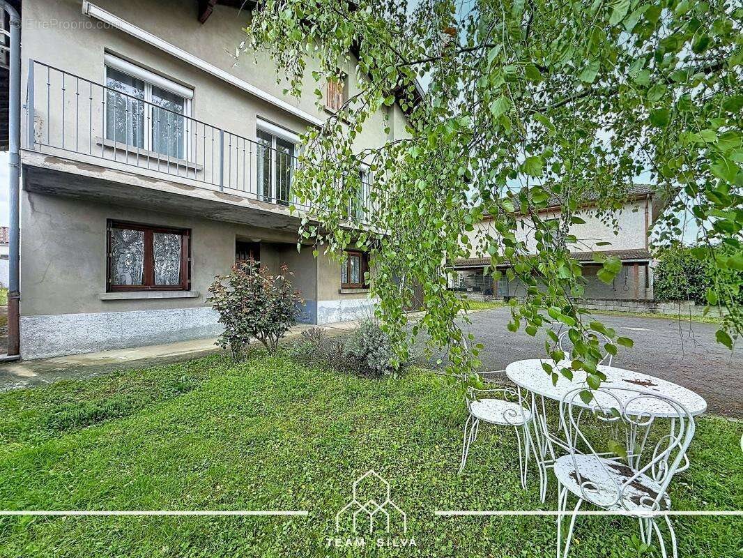 Maison à vendre, 107m², Ternay