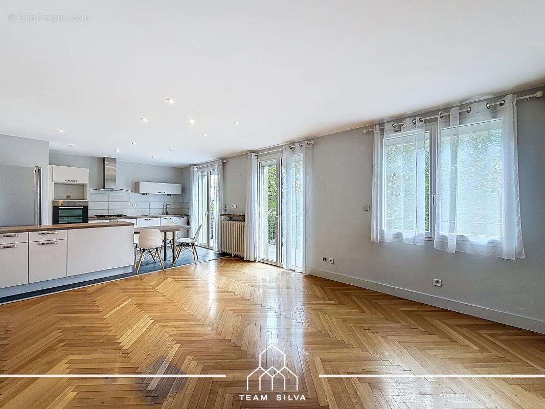 Maison à vendre, 107m², Ternay