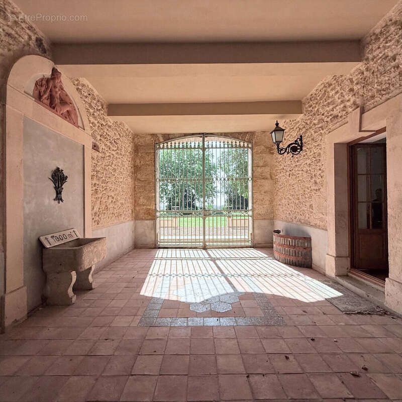 Maison à vendre, 781m², Puisserguier