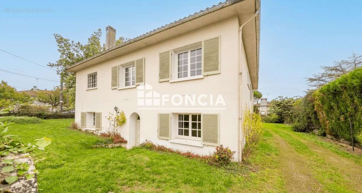 Maison à vendre, 181m², Angoulême