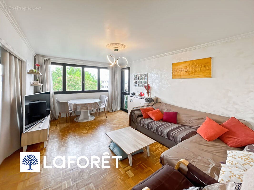 Appartement à vendre, 75m², Sainte-Geneviève-des-Bois