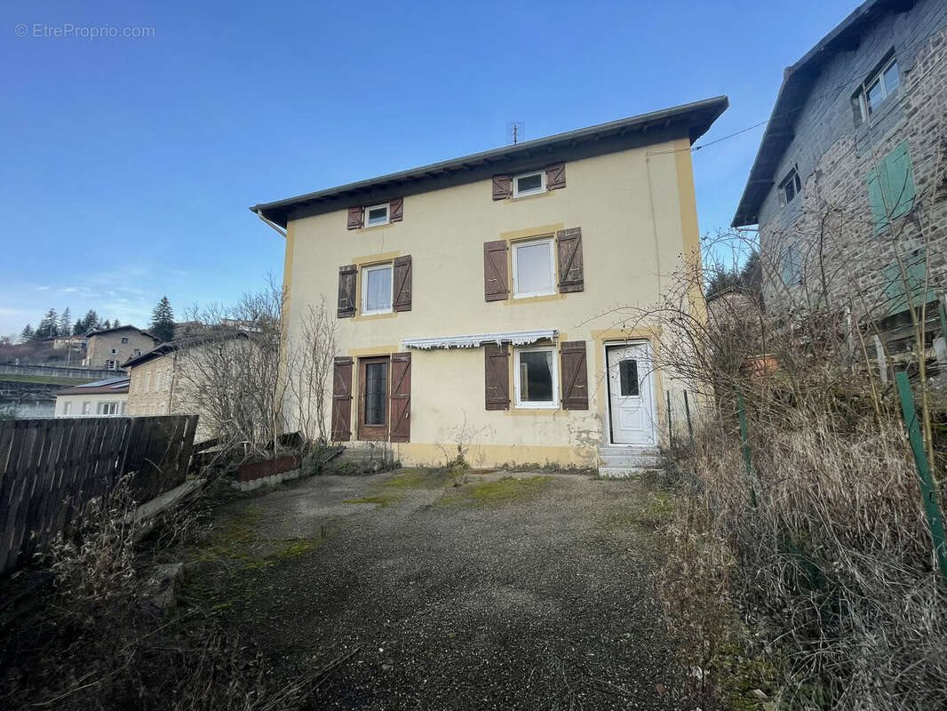 Maison à vendre, 94m², Cublize