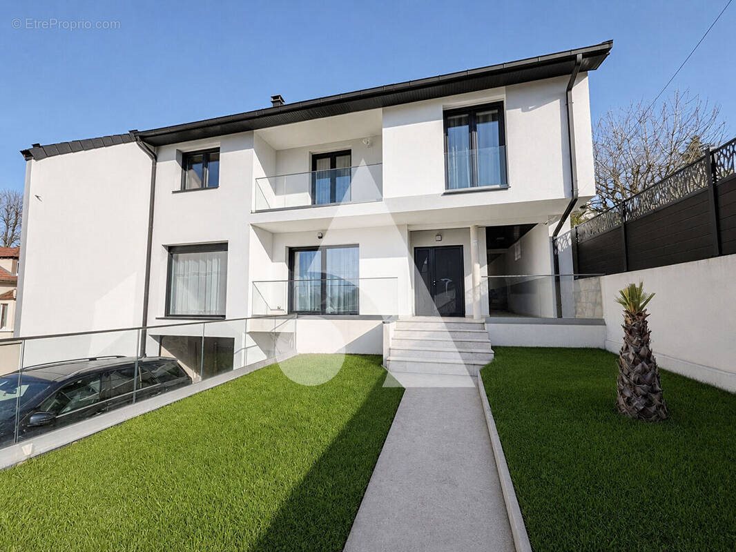 Maison à vendre, 244m², Cormeilles-en-Parisis