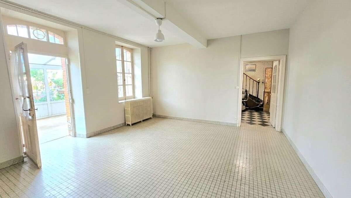 Maison à vendre, 396m², Cintegabelle