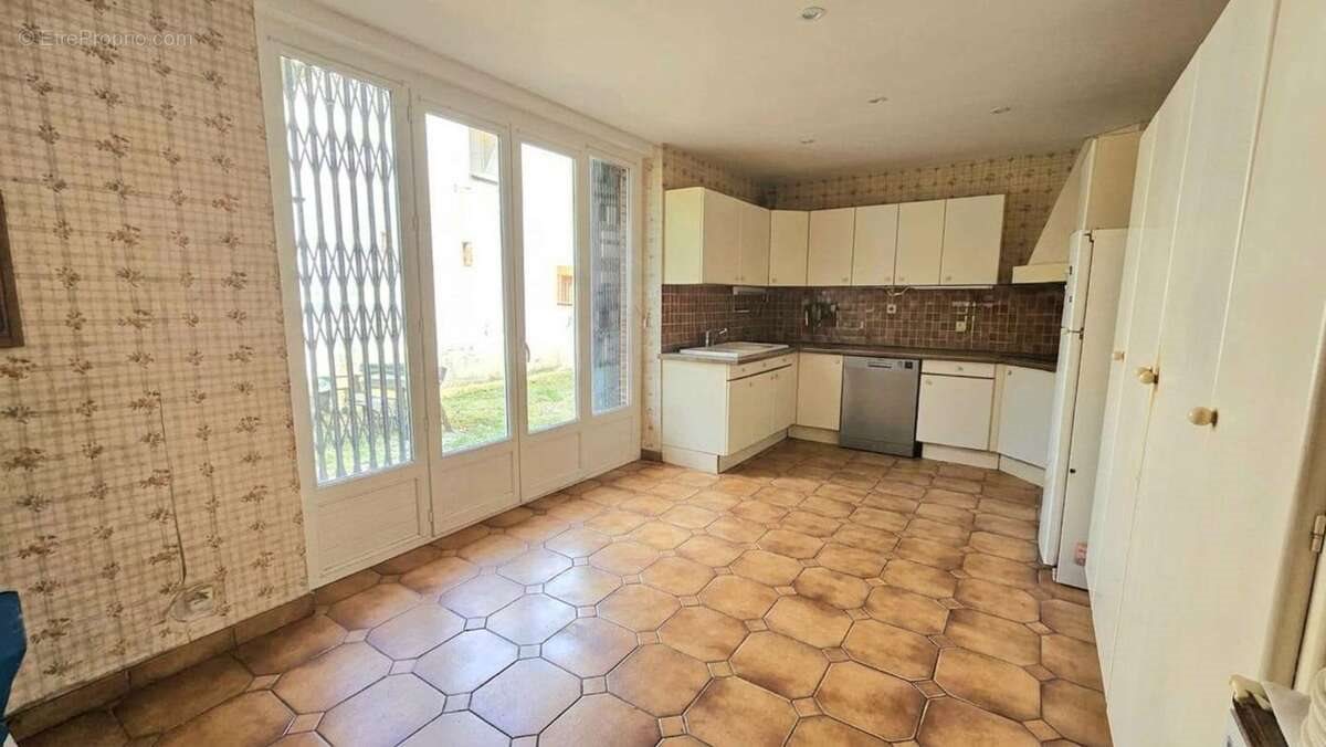 Maison à vendre, 396m², Cintegabelle