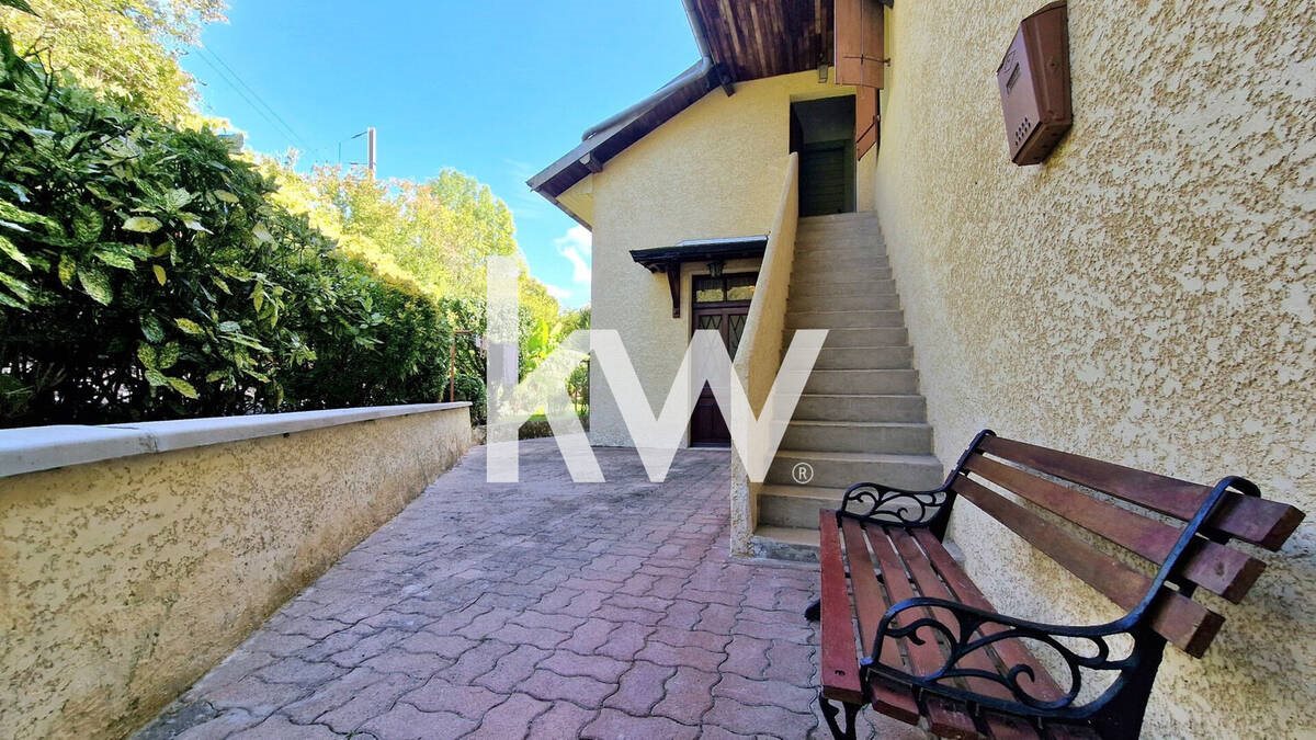 Maison à vendre, 104m², Mouchard