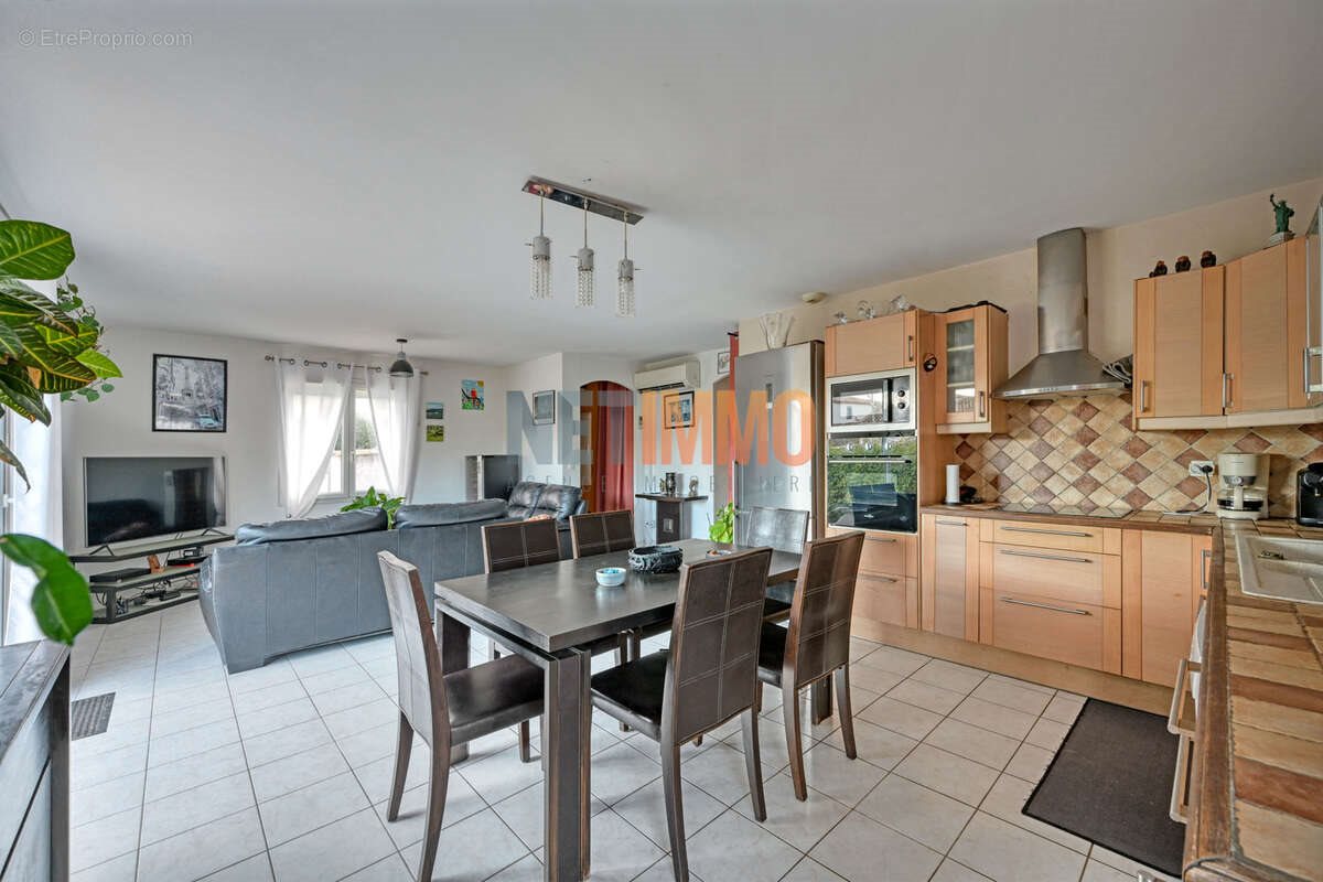 Maison à vendre, 90m², Aimargues