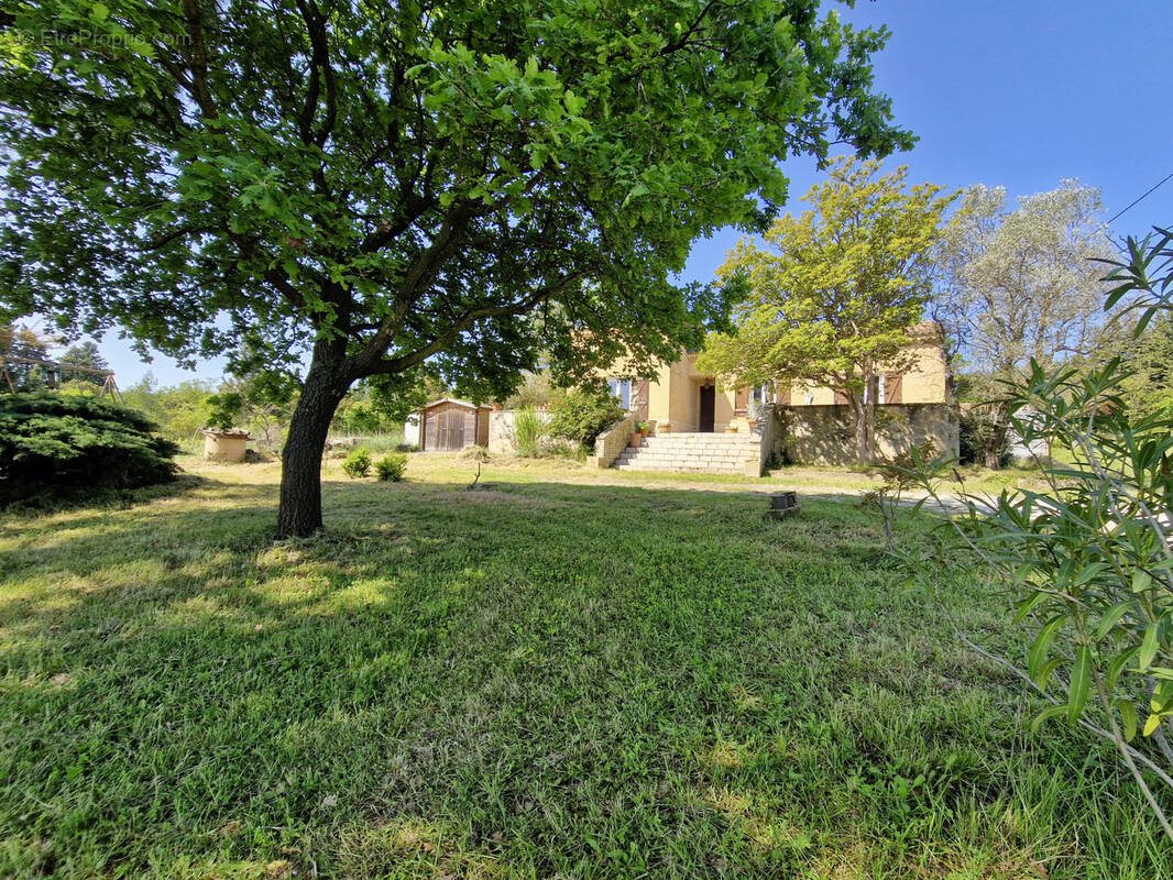Maison à vendre, 154m², Châteauneuf-de-Gadagne