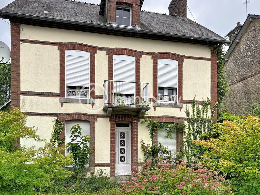 Maison à vendre, 100m², Sourdeval