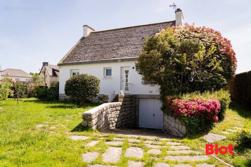 Maison à vendre, 121m², Quéven